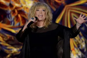 Alla Puqaçovanın portreti muzeyə asıldı