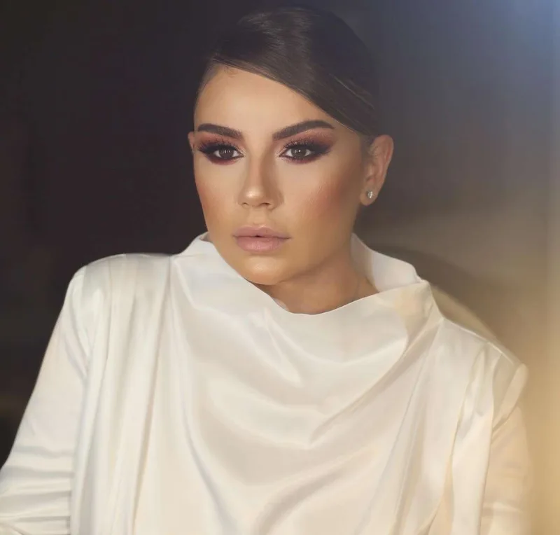 “Atam yaxşı insan olsa da, pis ər idi”