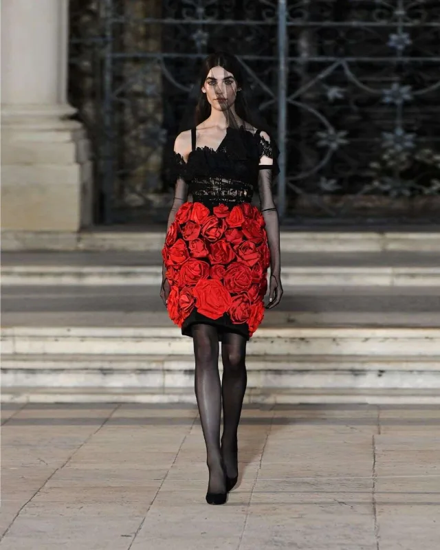 “Dolce &amp; Gabbana”nın dəfiləsinə məşhur axını