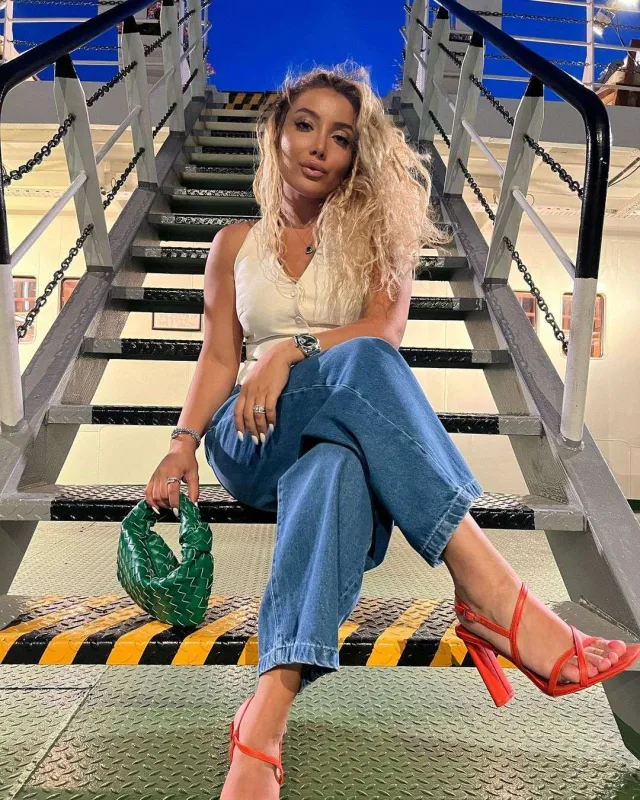 Günaya 8 minlik hədiyyə...