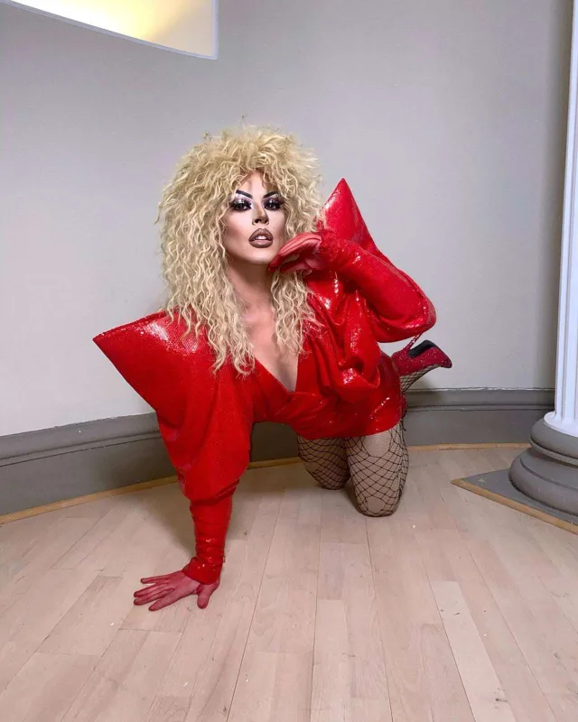 Məşhur “drag queen” 28 yaşında vəfat etdi