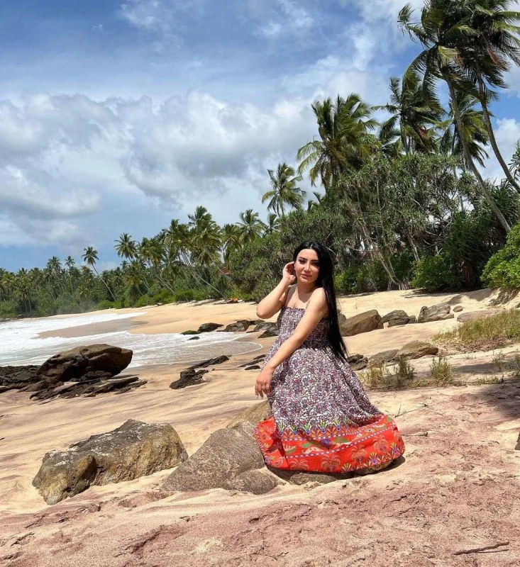 Əməkdar artist Şri Lankada...