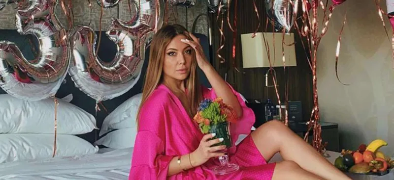 Ayan öz ad günündə ağladı - Video