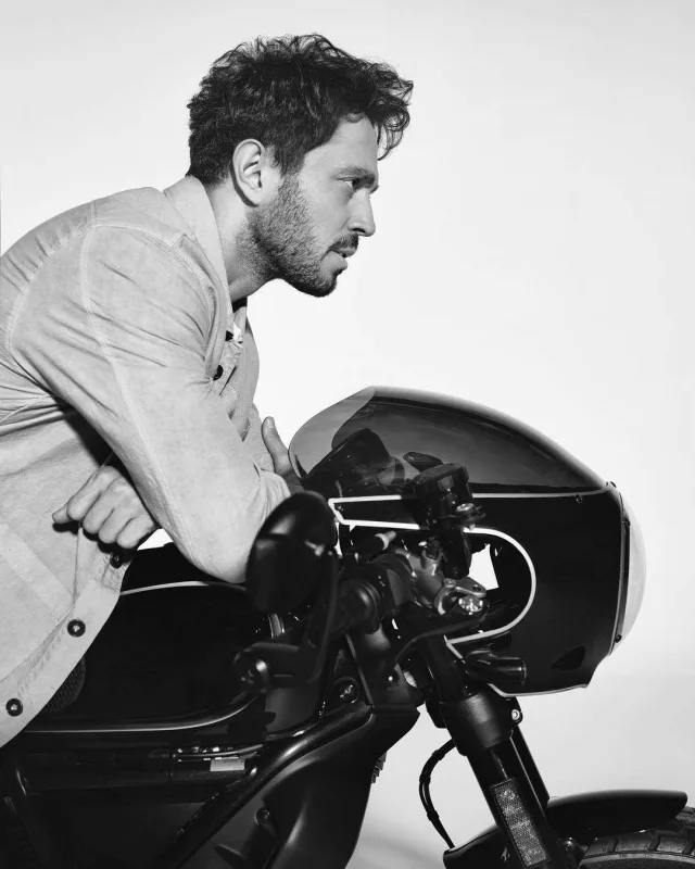 Muratla Burcu tərəf müqabili oldu