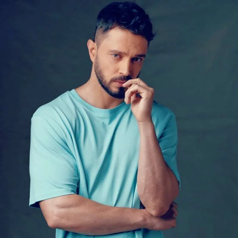 Muratla Burcu tərəf müqabili oldu