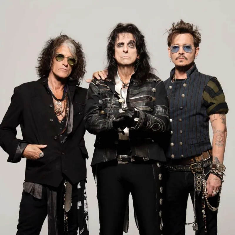 Əvvəl tətil, sonra konsert