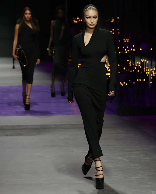 “Versace” üçün dəfilədə...