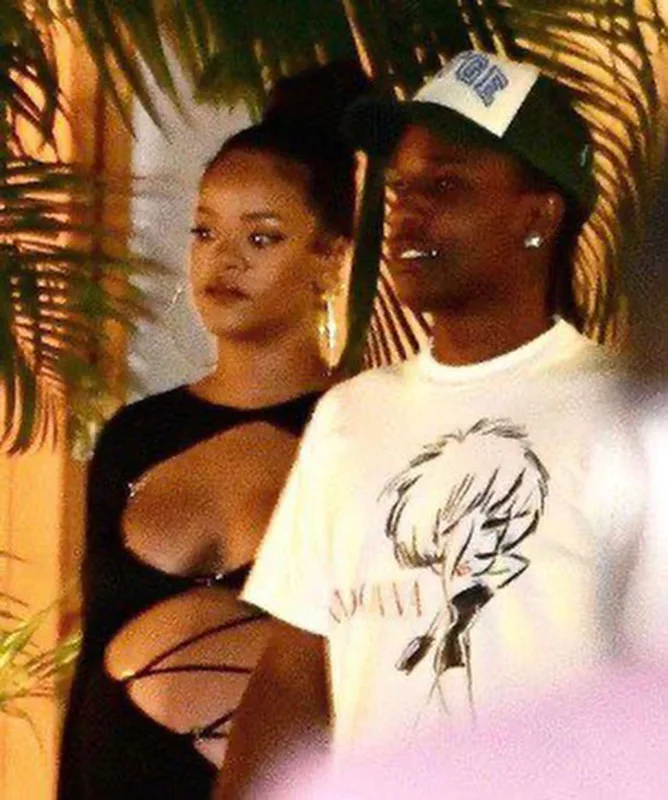 “Ayrılmamışıq” pozaları…