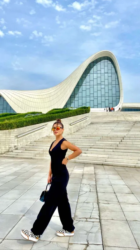 Tənqid olunsa da, Azərbaycanı paylaşır