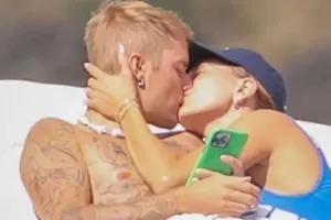 Castin və Heyli istirahətdədir