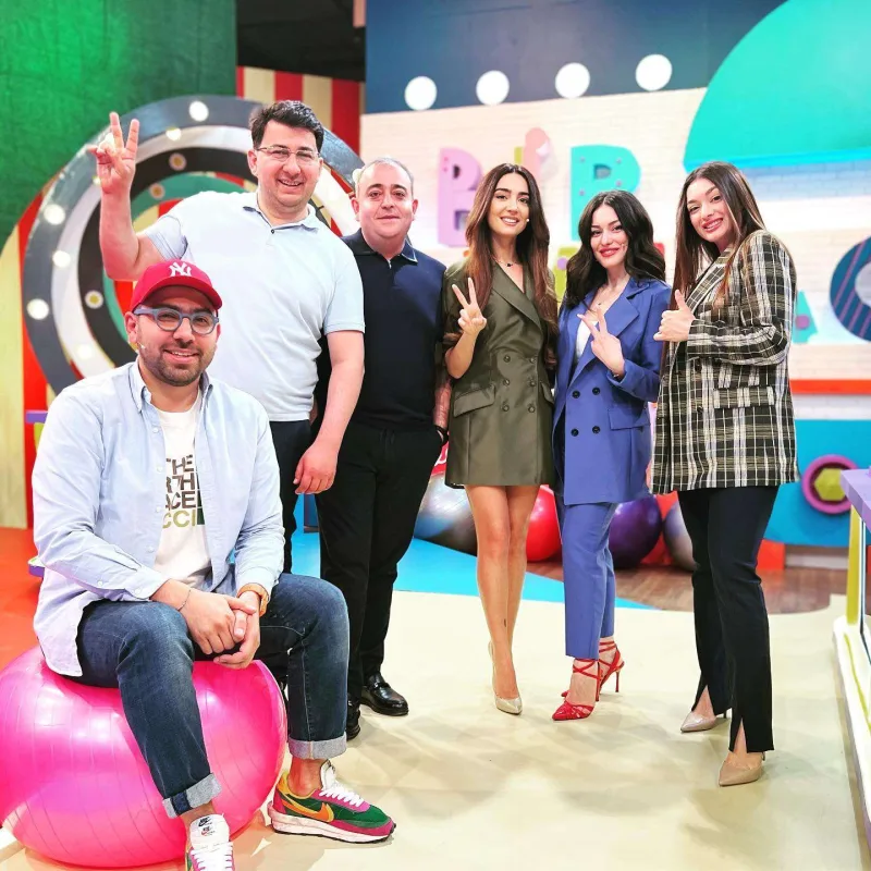 Kəmalə iki layihəylə qayıdır