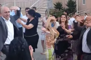 Təhsil nazirini belə görməmisiniz...