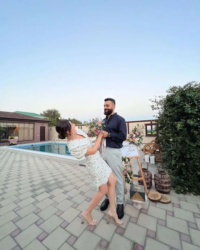 Günel nişanlandı!