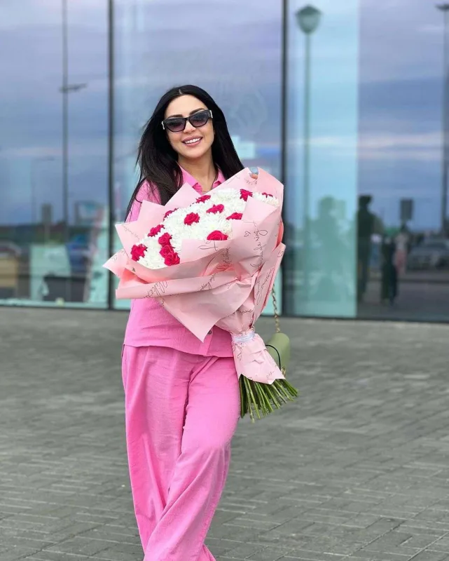 Vəfa Şərifova hamilədir