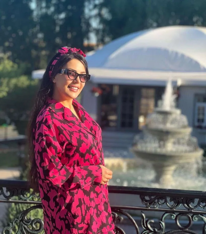 Vəfa Şərifova hamilədir