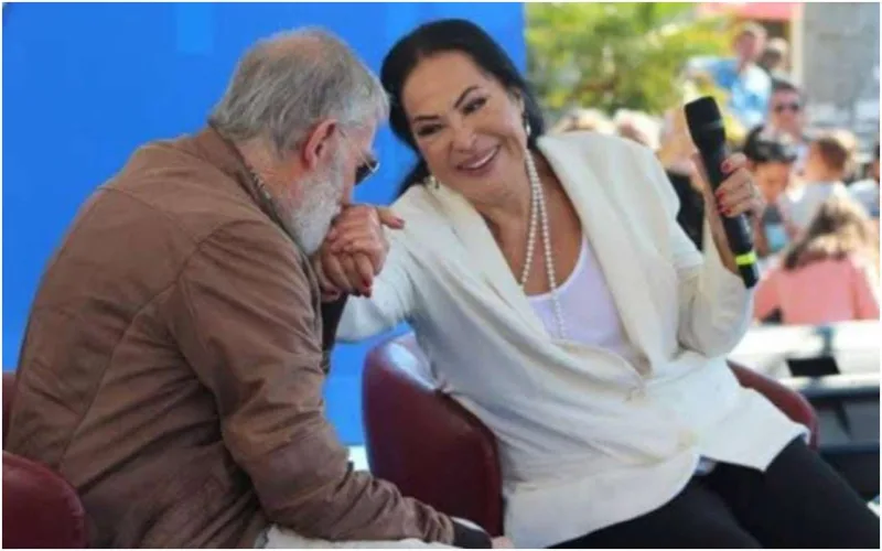 İllər sonra görüşdülər