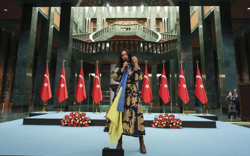 Emine Erdoğanla Jamala görüşdü