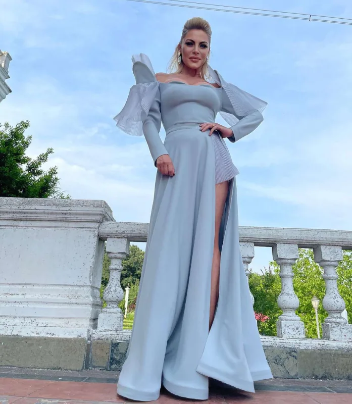 49 yaşlı aktrisa ana oldu