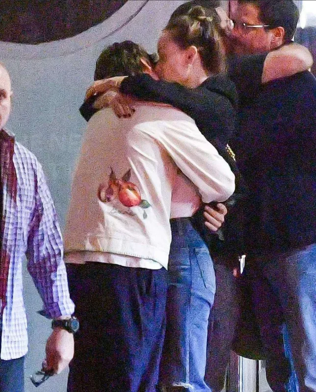 Nyu-York küçələrində alovlanan sevgi