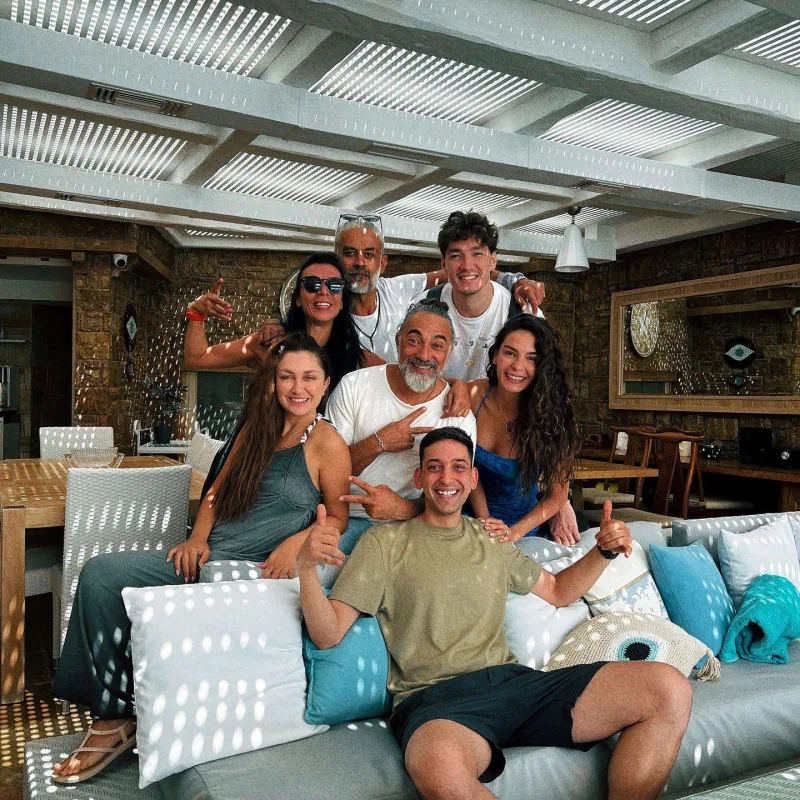 Toydan sonra Yunanıstan tətili