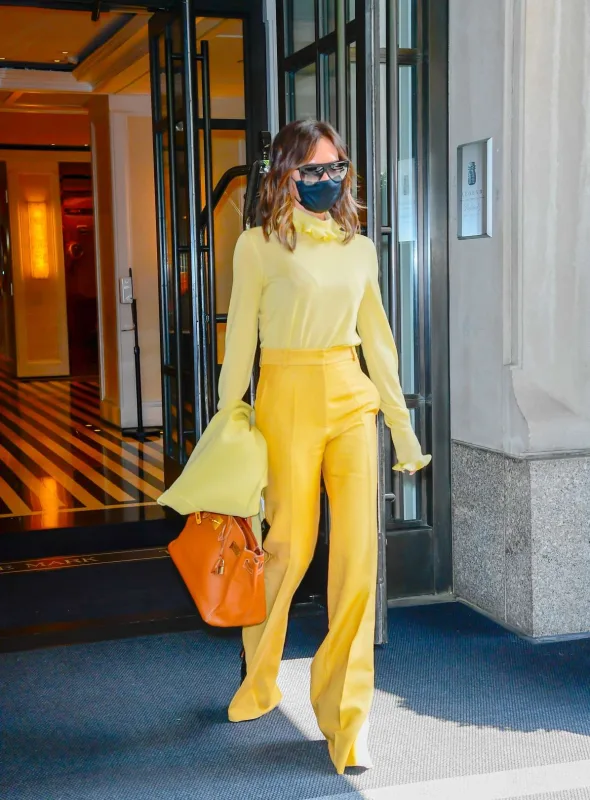 Viktoriyanın ən rəngli 10 “look”u