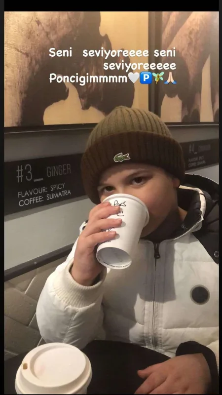 Xərçəngdən dünyasını dəyişən oğlunu paylaşdı