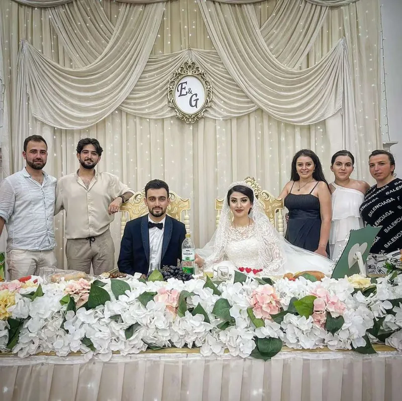 “Səs”in finalçısı evləndi