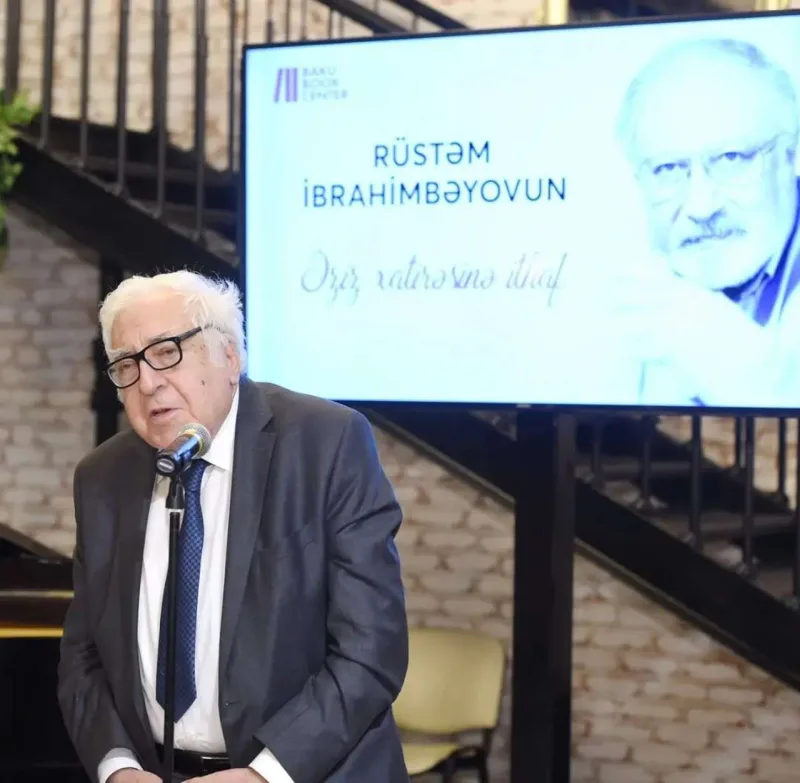 Rüstəm İbrahimbəyovun xatirə gecəsi keçirildi