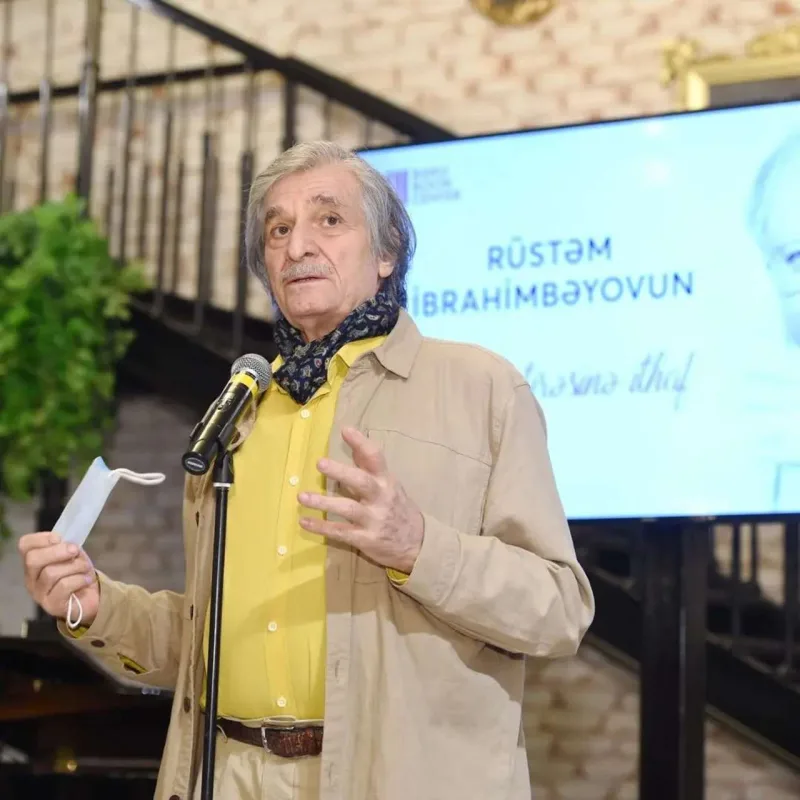 Rüstəm İbrahimbəyovun xatirə gecəsi keçirildi