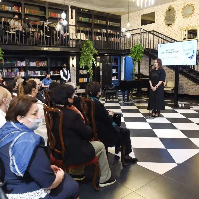 Rüstəm İbrahimbəyovun xatirə gecəsi keçirildi