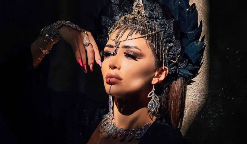 “Qara kraliça”...