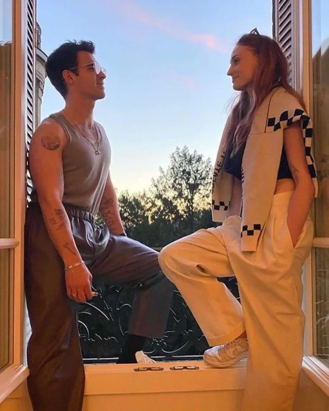 “Game of Thrones”un ulduzu ana oldu