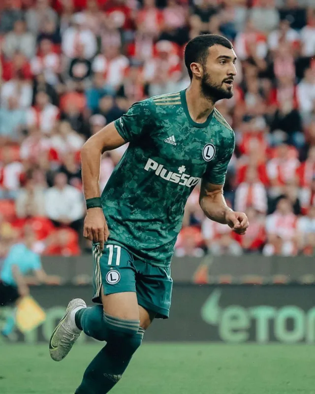 Mahir sevgilisindən danışdı