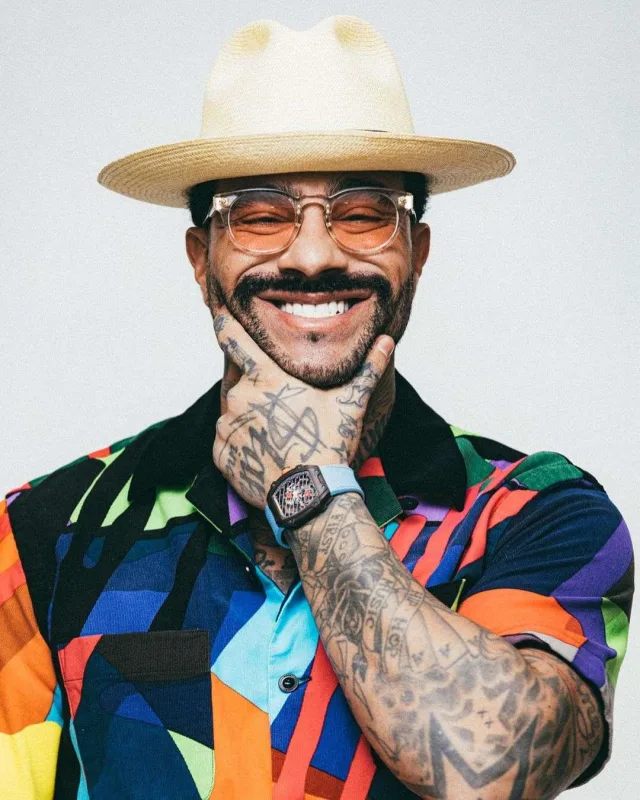 Timati  “Starbucks”ı alır