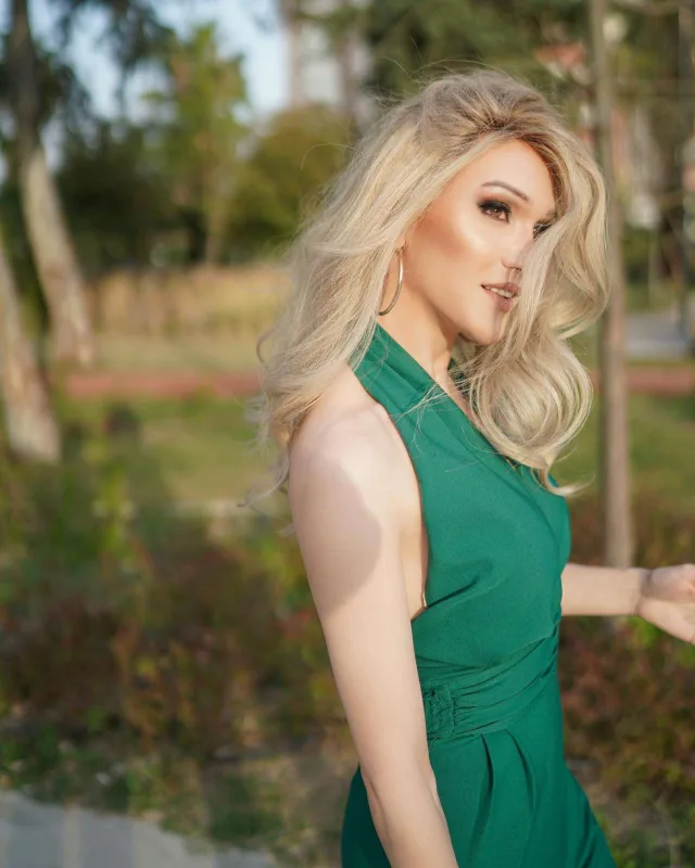 Türk parodiyaçı cinsini dəyişdirdi