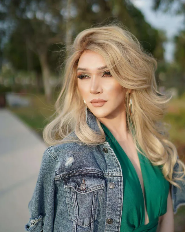 Türk parodiyaçı cinsini dəyişdirdi