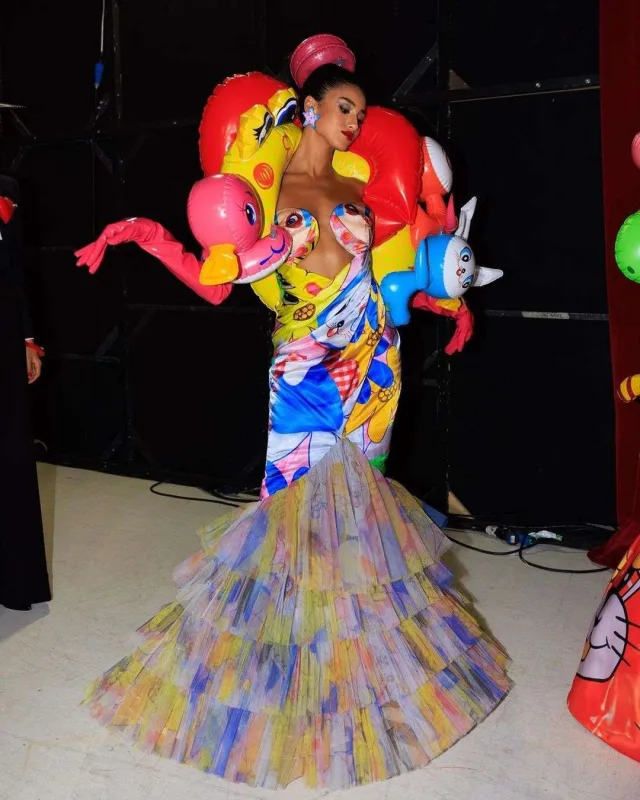 “Moschino”dan fərqli kolleksiya