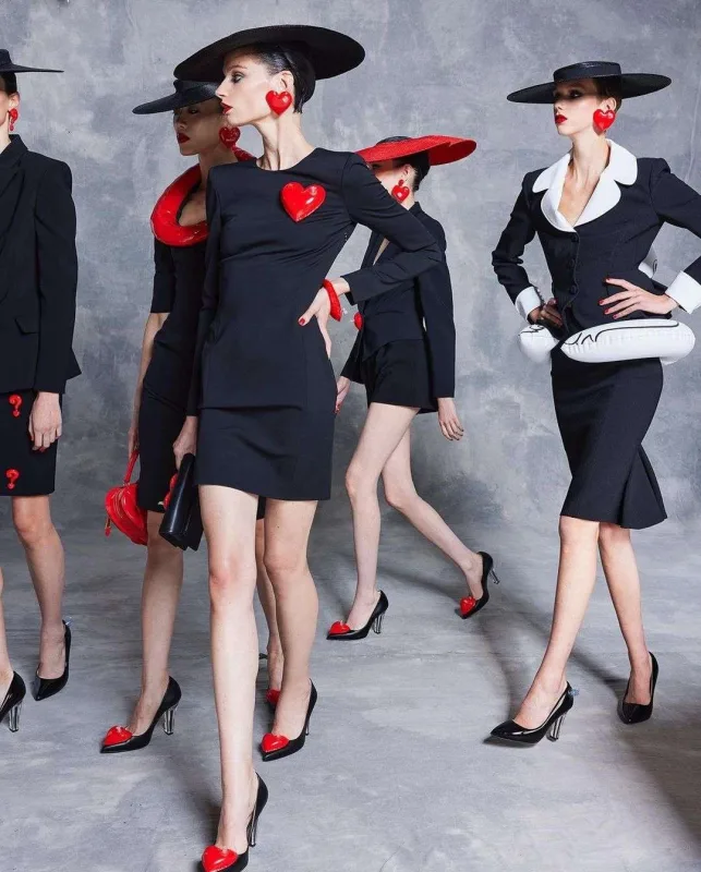 “Moschino”dan fərqli kolleksiya