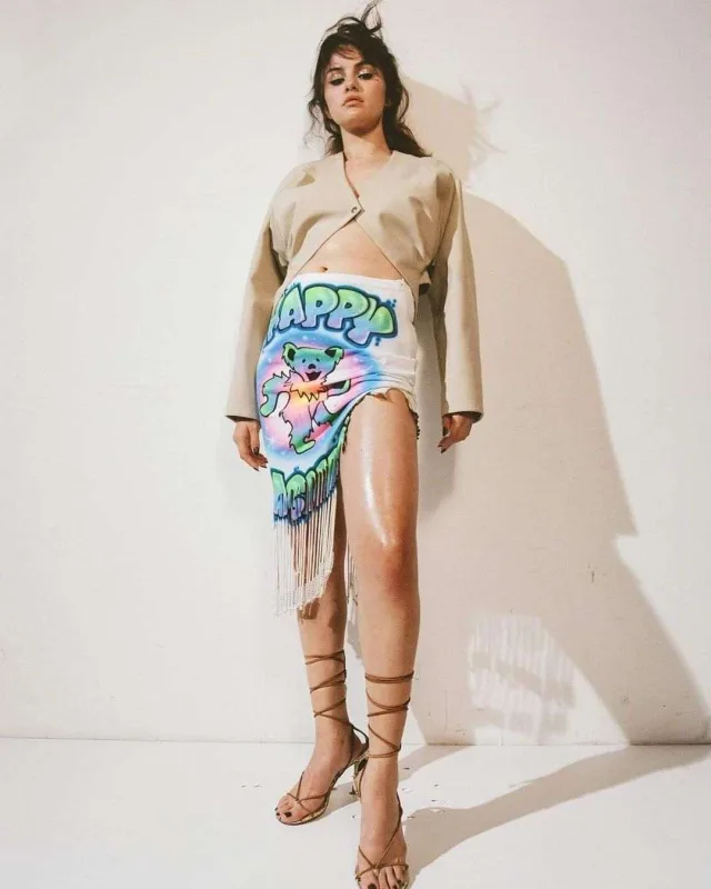 Selenanın arxiv fotoları yayıldı