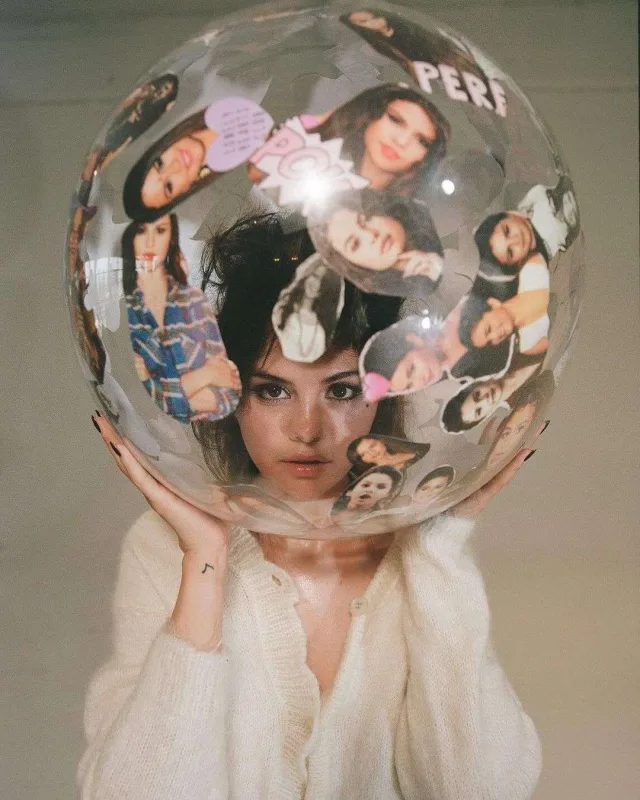 Selenanın arxiv fotoları yayıldı