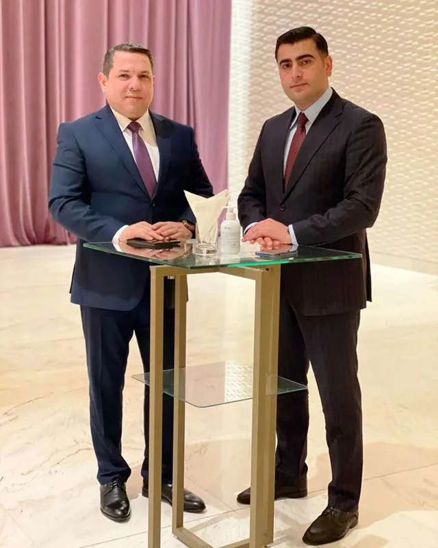 Keçmiş baş nazir nəvəsinin kiçik toyunda