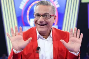 Günə 100 min qazanır!