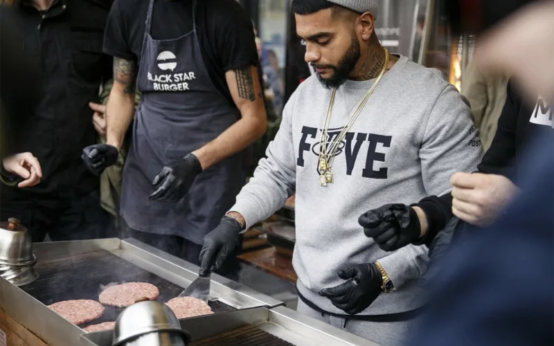 Timati biznesinin bir hissəsini satdı