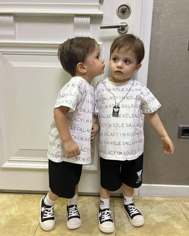 Oktayla canlı yayıma çıxması müzakirə yaratdı