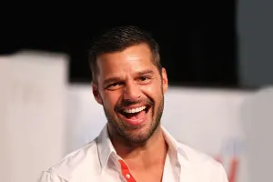 Riki Martin qardaşı oğlu ilə eşq münasibətində ittiham edilir