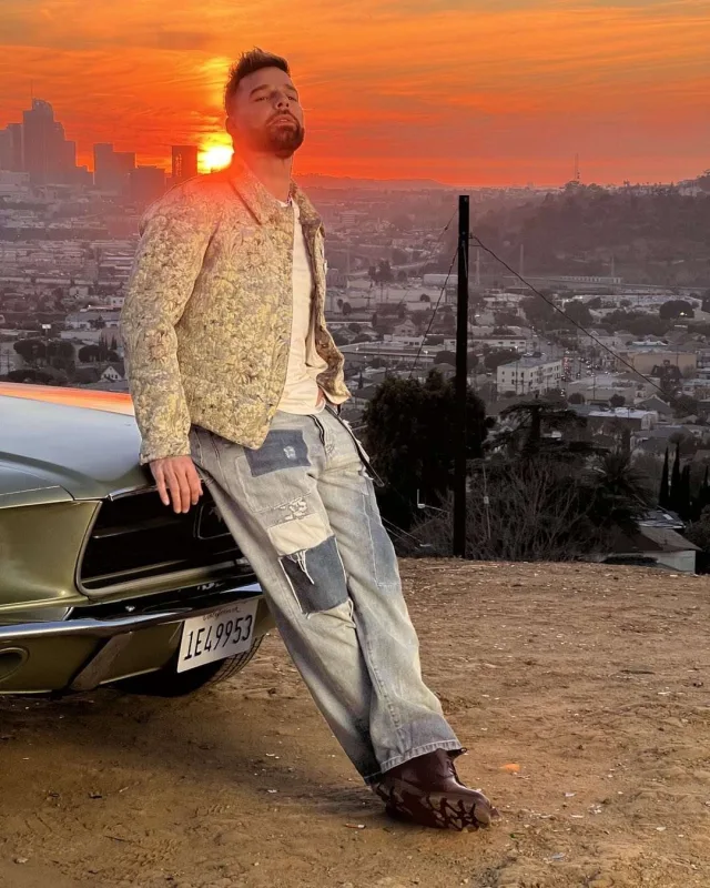 Riki Martin qardaşı oğlu ilə eşq münasibətində ittiham edilir