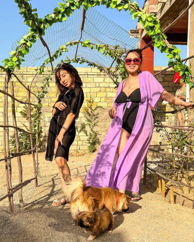 Təranədən çimərlik geyimində fotolar