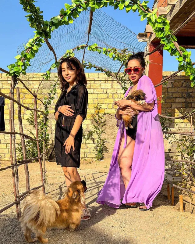 Təranədən çimərlik geyimində fotolar