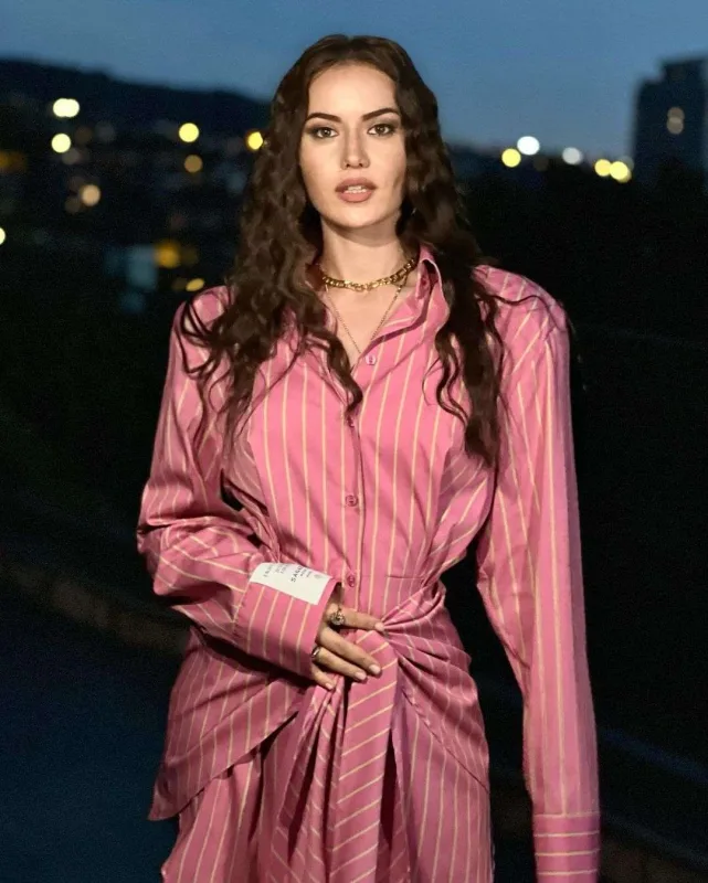 Hande dünyanın ən gözəl müsəlman qadını seçildi