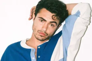 “Victoria's Secret” ilk kişi modelini seçdi